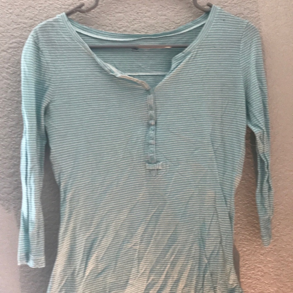 Striped 3/4 sleeve shirt